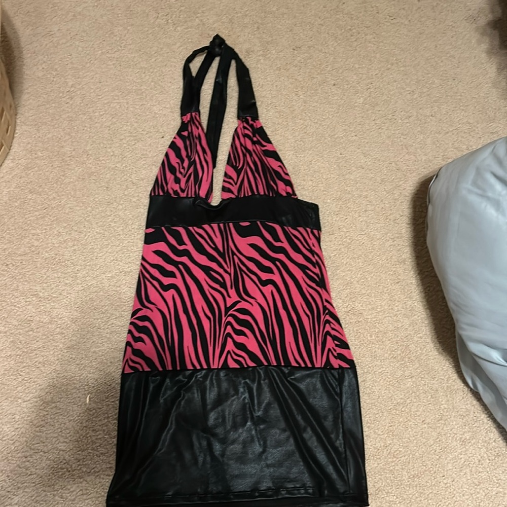 Stylish Pink and Black Backless Dress